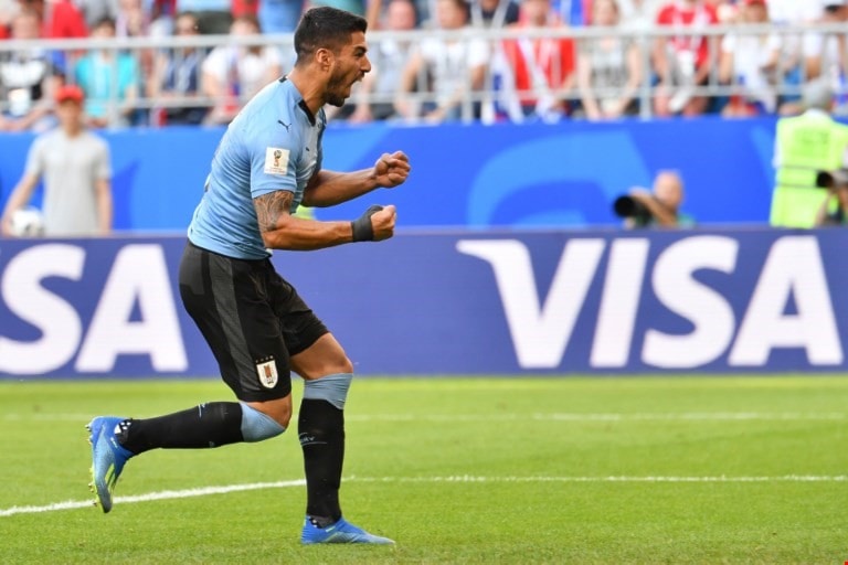 سواريز محتفلاً بهدفه في مرمى روسيا (أ ف ب) سواريز محتفلاً بهدفه في مرمى روسيا (أ ف ب)