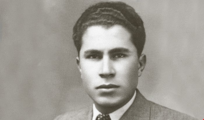 "الدولي للشعر والفنون" بتونس يكرّم أحمد اللغماني "الدولي للشعر والفنون" بتونس يكرّم أحمد اللغماني