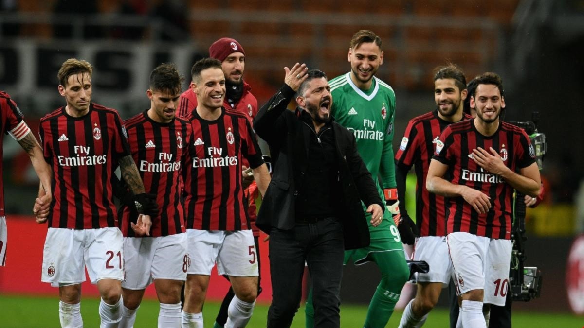 ميلان صرف 200 مليون يورو لاستقدام لاعبين ميلان صرف 200 مليون يورو لاستقدام لاعبين