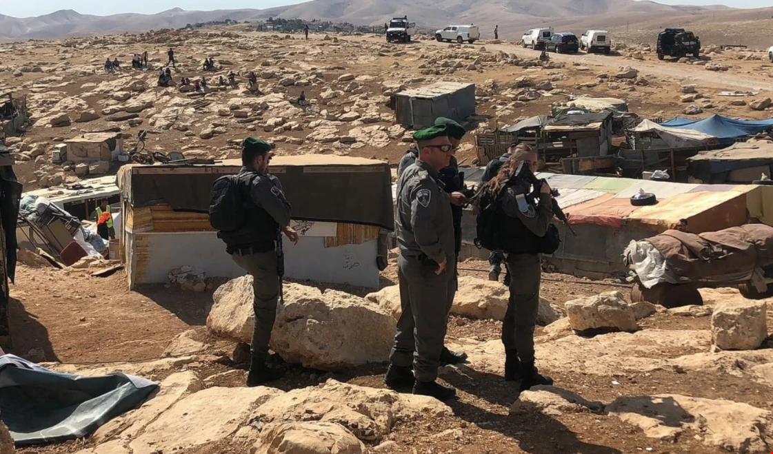 مراسلة الميادين: الاحتلال بدأ بهدم مساكن في تجمع ابو النوار البدوي شرق القدس مراسلة الميادين: الاحتلال بدأ بهدم مساكن في تجمع ابو النوار البدوي شرق القدس