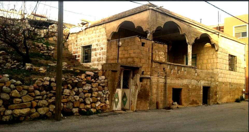 منزل طفولة ممدوح حمادة في عين قنية بالجولان المحتل منزل طفولة ممدوح حمادة في عين قنية بالجولان المحتل
