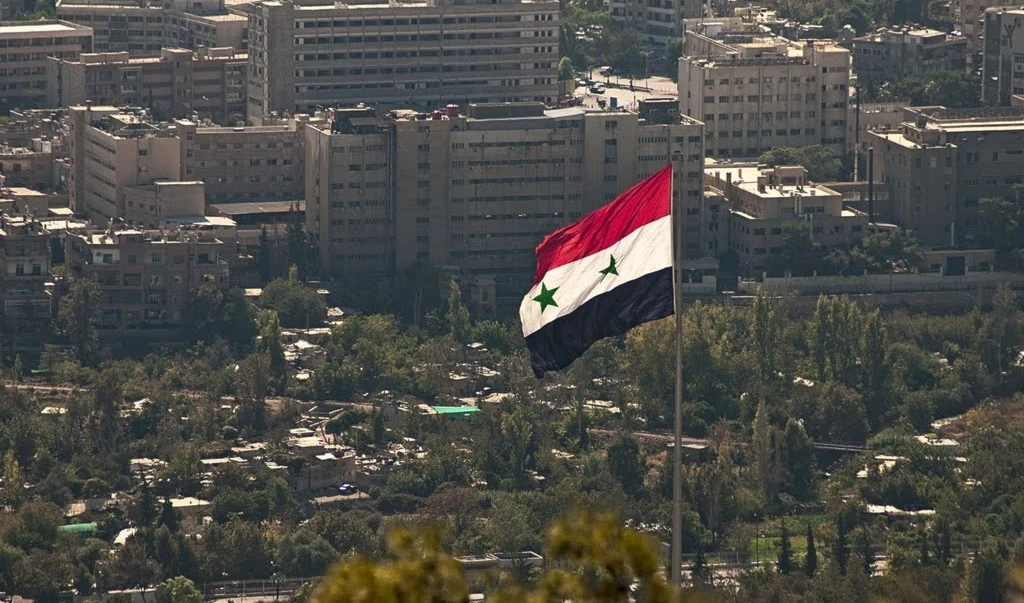 رويترز عن التلفزيون السوري: دوي انفجار في محيط العاصمة دمشق رويترز عن التلفزيون السوري: دوي انفجار في محيط العاصمة دمشق