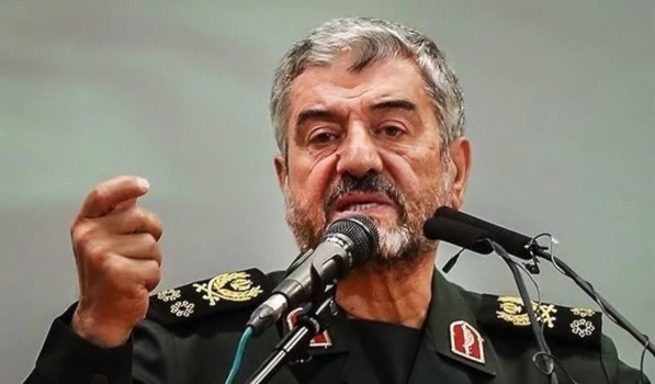 جعفري: الصواريخ التي تمّ تصنيعها سابقاً يتم الآن تحويلها إلى صواريخ ذكية جعفري: الصواريخ التي تمّ تصنيعها سابقاً يتم الآن تحويلها إلى صواريخ ذكية