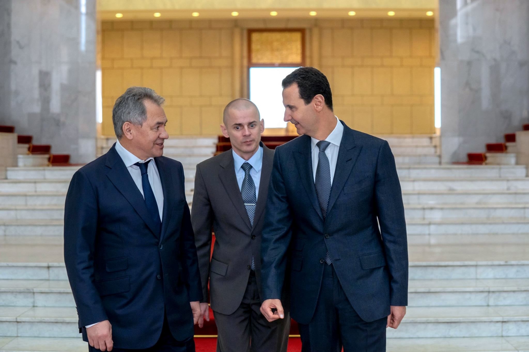 وزير الدفاع الروسي يلتقي الرئيس السوري بشار الأسد في دمشق بتكليف من بوتين وزير الدفاع الروسي يلتقي الرئيس السوري بشار الأسد في دمشق بتكليف من بوتين