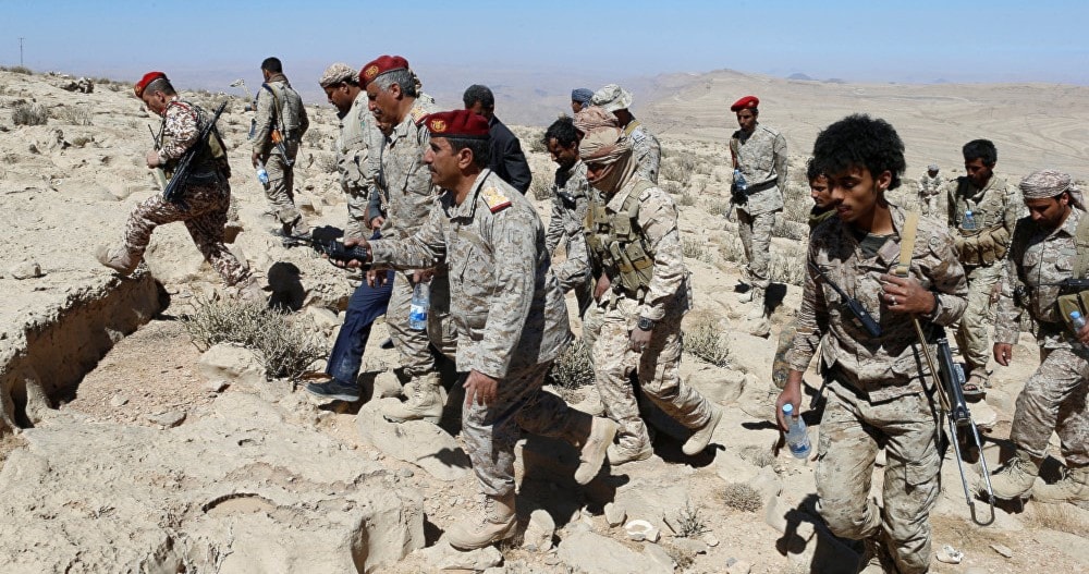 التحالف السعودي يدفع بقواته إلى جبل ناصة في الضالع بعد استعادته من قبل الجيش واللجان التحالف السعودي يدفع بقواته إلى جبل ناصة في الضالع بعد استعادته من قبل الجيش واللجان