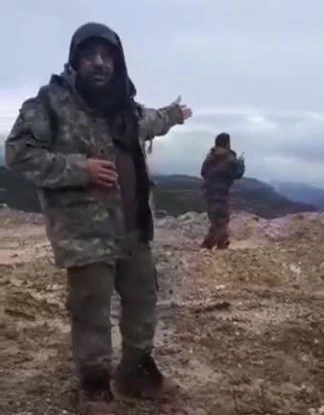 أبو مالك التلي كان أميراً لجبهة النصرة في جبال القلمون الغربي قبل أن يتم ترحيله إلى إدلب بعد التسوية أبو مالك التلي كان أميراً لجبهة النصرة في جبال القلمون الغربي قبل أن يتم ترحيله إلى إدلب بعد التسوية
