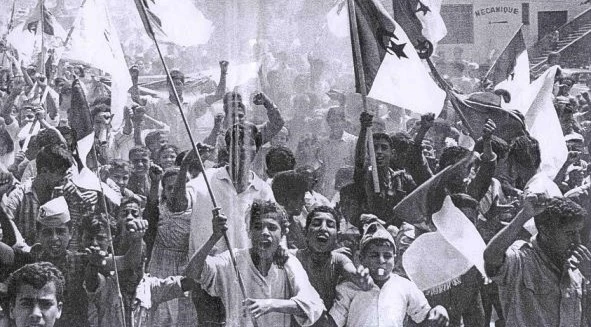 فرنسا عندما حاولت قهر (مشروع الثورة) الجزائرية 1945 فرنسا عندما حاولت قهر (مشروع الثورة) الجزائرية 1945