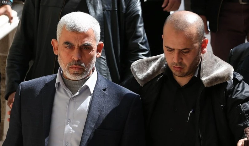 السنوار بحث في القاهرة التحديات والأخطار المحدقة بالقضية الفلسطينية ومشاريع التصفية وصفقة القرن السنوار بحث في القاهرة التحديات والأخطار المحدقة بالقضية الفلسطينية ومشاريع التصفية وصفقة القرن