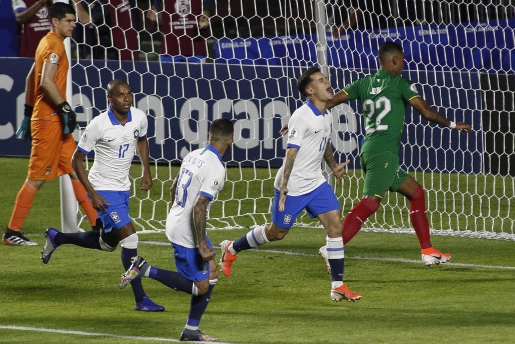 فازت البرازيل على بوليفيا 3-0 (أ ف ب) فازت البرازيل على بوليفيا 3-0 (أ ف ب)