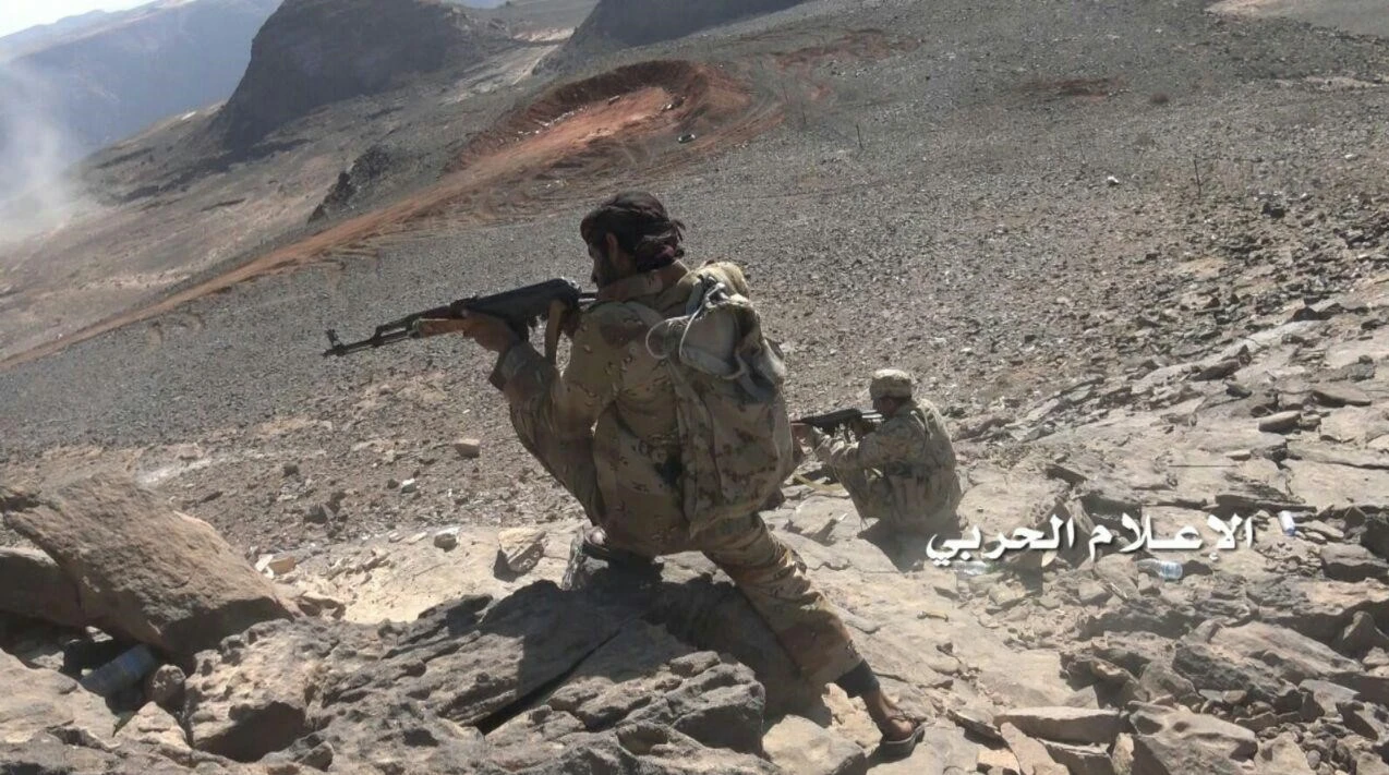 الجيش اليمني واللجان يسيطرون على أكثر من 20 موقعاً في محور نجران الجيش اليمني واللجان يسيطرون على أكثر من 20 موقعاً في محور نجران