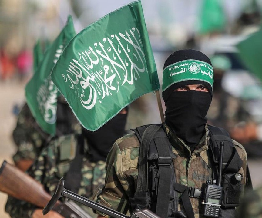 لايزال التوتّر بين حركة حماس وإسرائيل قائماً حتى اللحظة بينما هناك تفاهمات بين الطرفين باءت بالفشل لايزال التوتّر بين حركة حماس وإسرائيل قائماً حتى اللحظة بينما هناك تفاهمات بين الطرفين باءت بالفشل