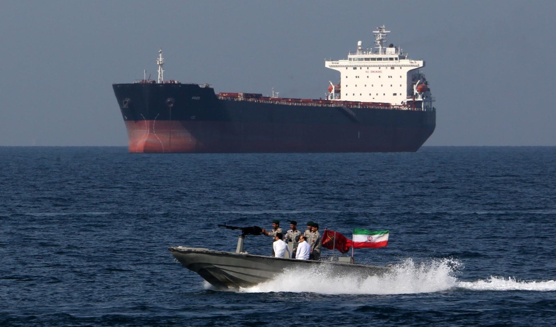 الاجتماع الأخير لخفر السواحل بين البلدين يعود إلى عام 2013 الاجتماع الأخير لخفر السواحل بين البلدين يعود إلى عام 2013