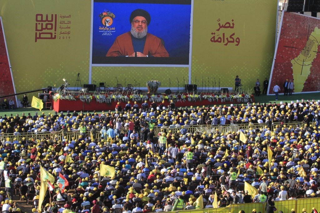 من الاحتفال بالذكرى الـ13 لانتصار تموز 2006 في مدينة بنت جبيل / أ.ف.ب من الاحتفال بالذكرى الـ13 لانتصار تموز 2006 في مدينة بنت جبيل / أ.ف.ب