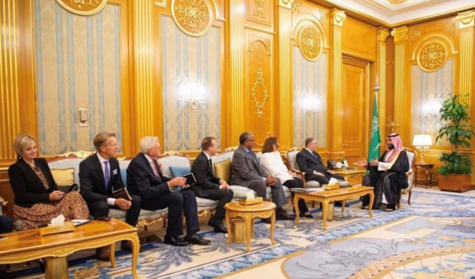 وفد إنجيلي أميركي يترأسه الإسرائيلي جويل روزنبرغ يلتقي ولي العهد السعودي في الرياض وفد إنجيلي أميركي يترأسه الإسرائيلي جويل روزنبرغ يلتقي ولي العهد السعودي في الرياض