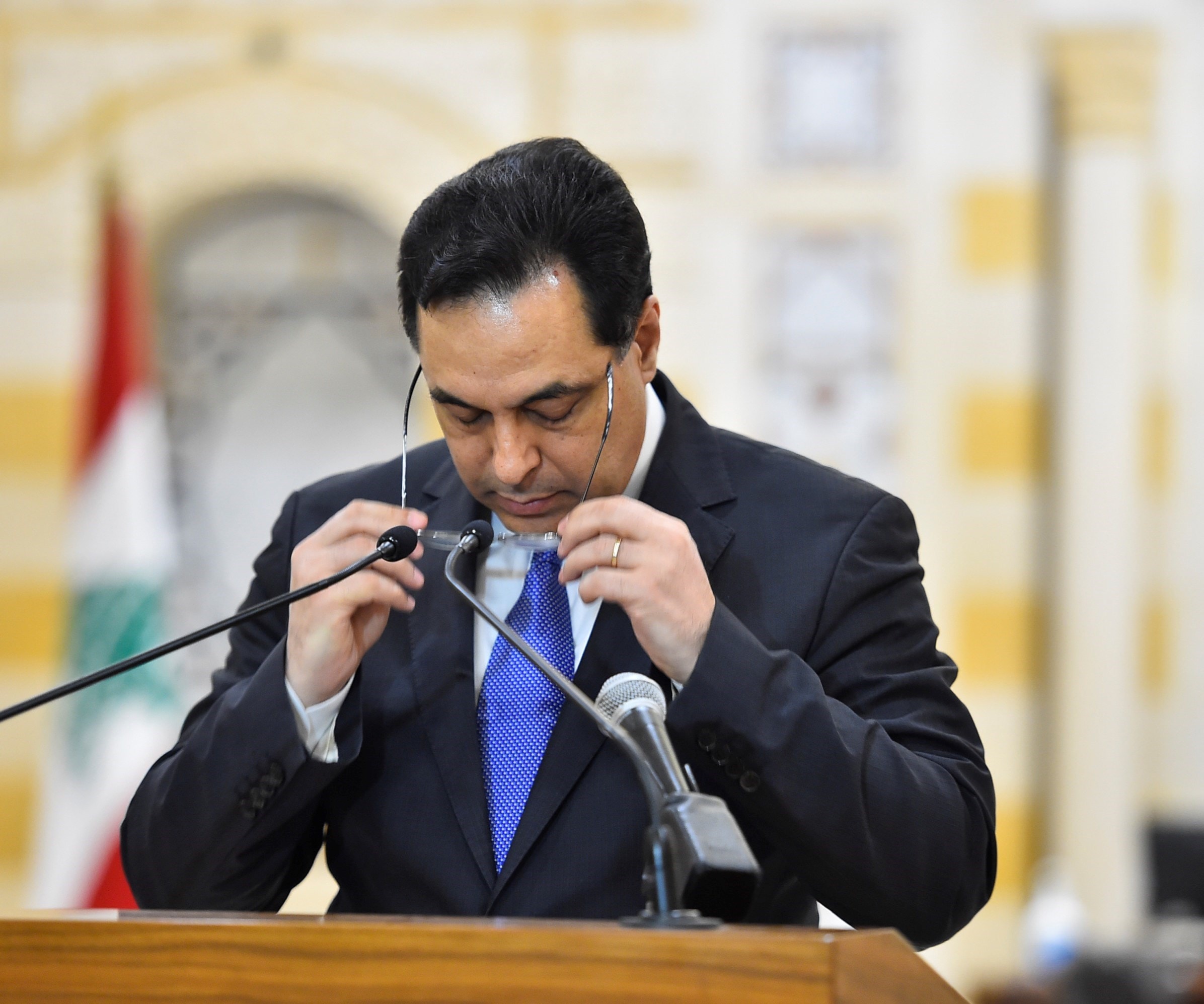 رئيس الحكومة اللبناني السابق حسان دياب خلال مؤتمر صحفي في السراي الحكومي - 8 أكتوبر 2020 (دالاتي ونهرا) رئيس الحكومة اللبناني السابق حسان دياب خلال مؤتمر صحفي في السراي الحكومي - 8 أكتوبر 2020 (دالاتي ونهرا)
