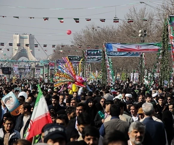 الثورةالإيرانيون يحيون ذكرى انتصار الثورة الإسلامية الثورةالإيرانيون يحيون ذكرى انتصار الثورة الإسلامية