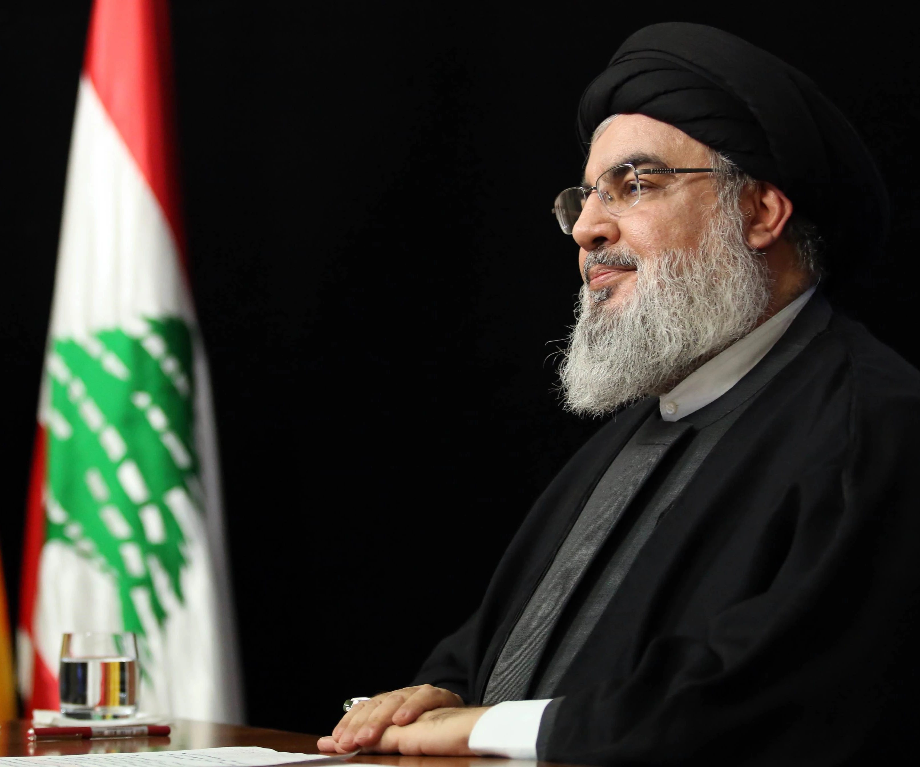 حزب الله أدرك أنّ التفكك العربي الكبير الذي أرادته أميركا يجب أن يُرد عليه بالعودة إلى فكرة "أمة حزب الله" العابرة لدول سايكس - بيكو حزب الله أدرك أنّ التفكك العربي الكبير الذي أرادته أميركا يجب أن يُرد عليه بالعودة إلى فكرة "أمة حزب الله" العابرة لدول سايكس - بيكو