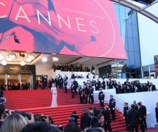 مهرجان كان عاد إلى قصره مهرجان كان عاد إلى قصره