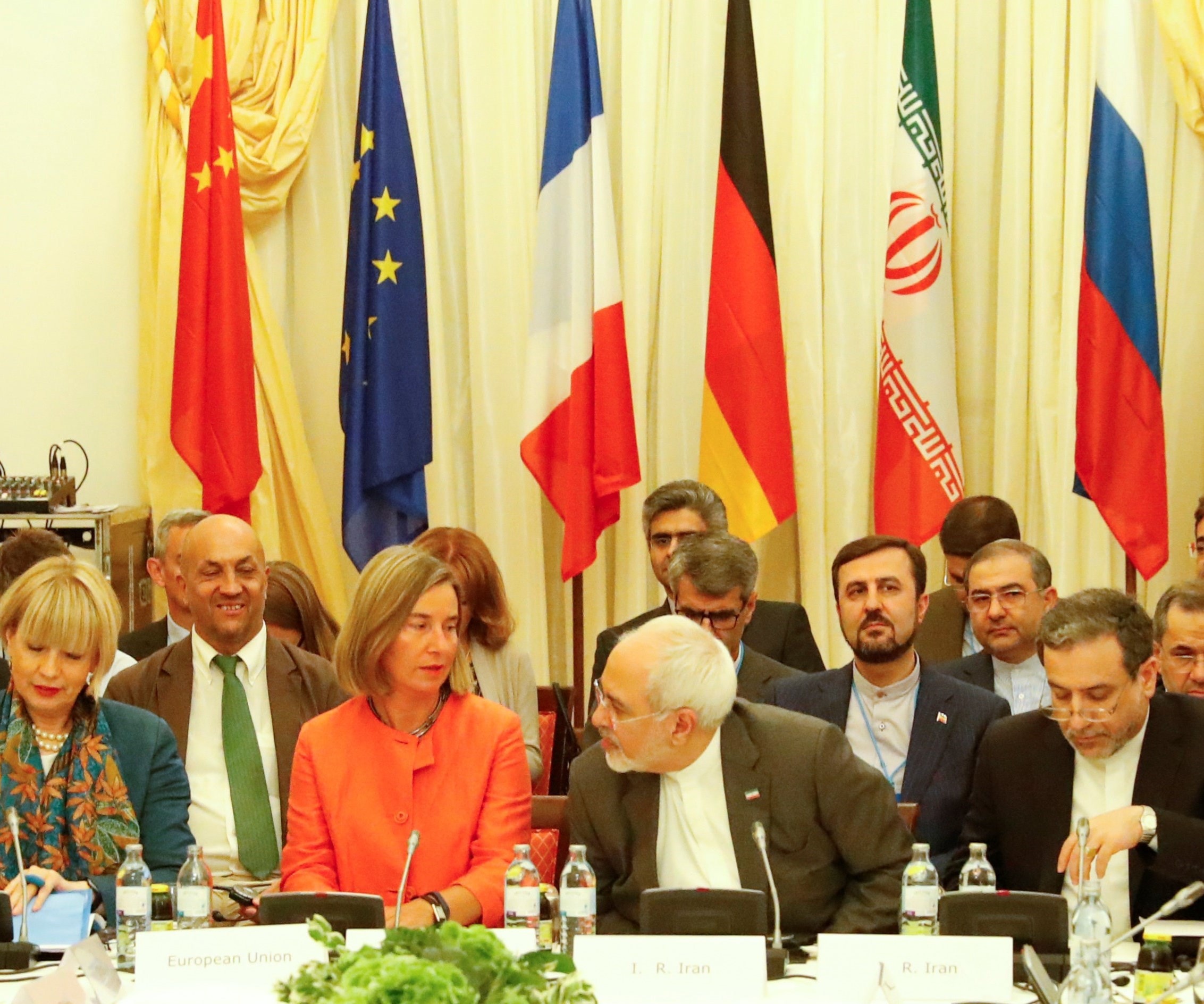 إيران في عيون أوروبا... عدو أم صديق؟ إيران في عيون أوروبا... عدو أم صديق؟