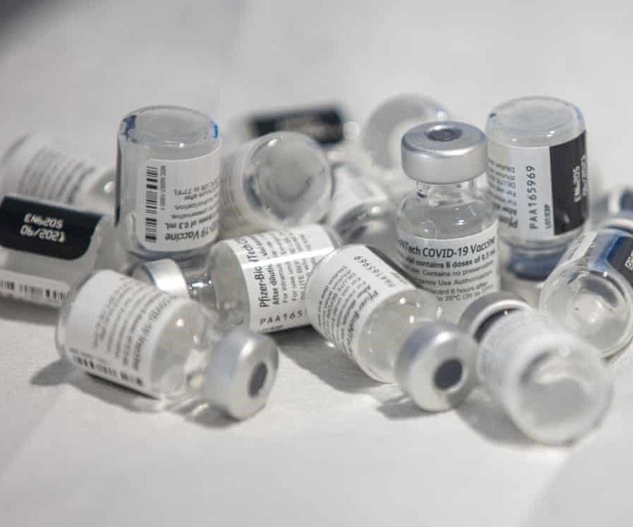 أُهدر نحو 15 مليون جرعة لقاح في أميركا خلال ستة أشهر. أُهدر نحو 15 مليون جرعة لقاح في أميركا خلال ستة أشهر.