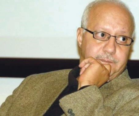 "خلف قضبان كورونا".. بلقزيز يستعيد يوميات "الحجر المنزلي" "خلف قضبان كورونا".. بلقزيز يستعيد يوميات "الحجر المنزلي"
