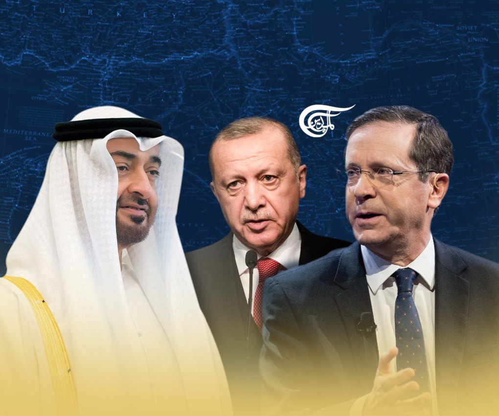 محمد بن زايد الّذي تحدّث إليه الرئيس الأسد هاتفياً رجّح أنقرة على دمشق في تحركاته الإقليمية الّتي يريد لها أن تدعم دور الإمارات الجديد في المنطقة. محمد بن زايد الّذي تحدّث إليه الرئيس الأسد هاتفياً رجّح أنقرة على دمشق في تحركاته الإقليمية الّتي يريد لها أن تدعم دور الإمارات الجديد في المنطقة.