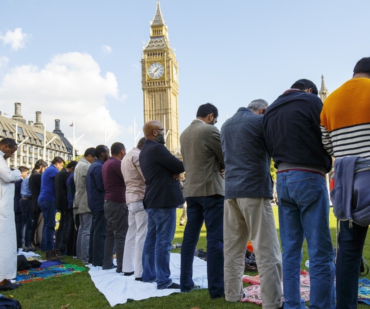 تقرير يظهر تحيز وسائل إعلام بريطانية ضد المسلمين تقرير يظهر تحيز وسائل إعلام بريطانية ضد المسلمين