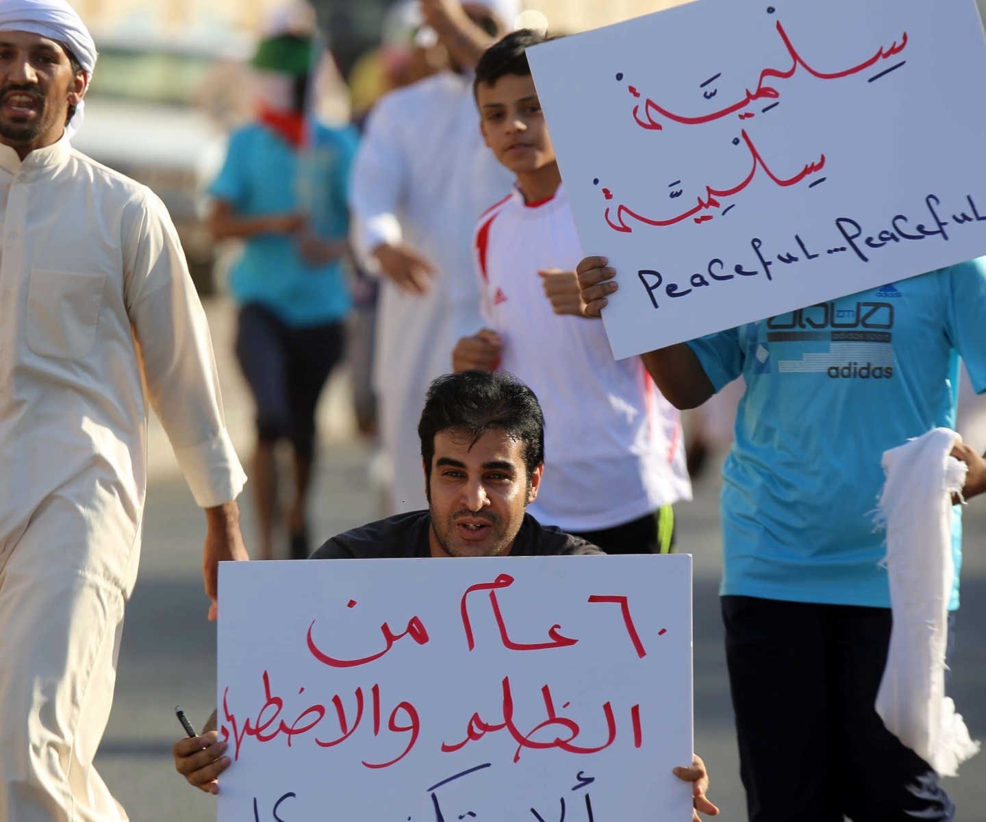 البدون في الكويت.. من بشت الشيخ إلى بورصة التاجر البدون في الكويت.. من بشت الشيخ إلى بورصة التاجر