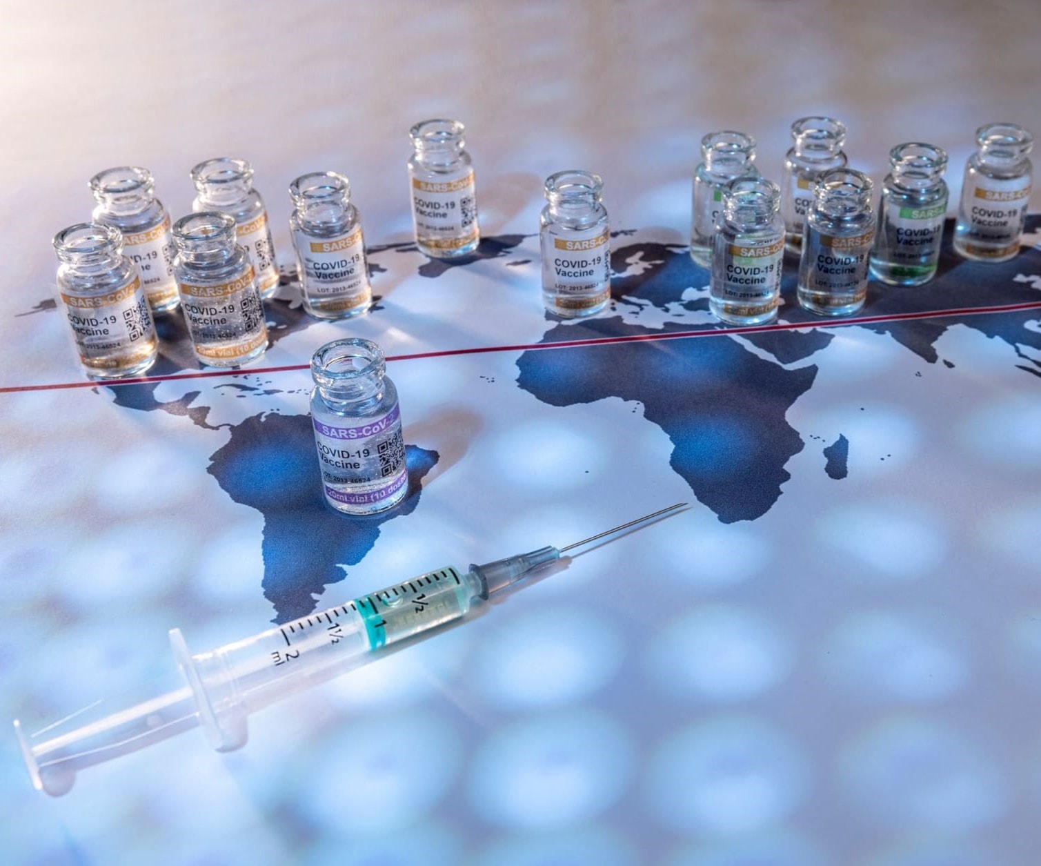 تلقى نحو 65% من الأشخاص في البلدان ذات الدخل المرتفع جرعةً واحدةً على الأقل من لقاح كورونا مقابل أكثر من 7% في البلدان الفقيرة تلقى نحو 65% من الأشخاص في البلدان ذات الدخل المرتفع جرعةً واحدةً على الأقل من لقاح كورونا مقابل أكثر من 7% في البلدان الفقيرة