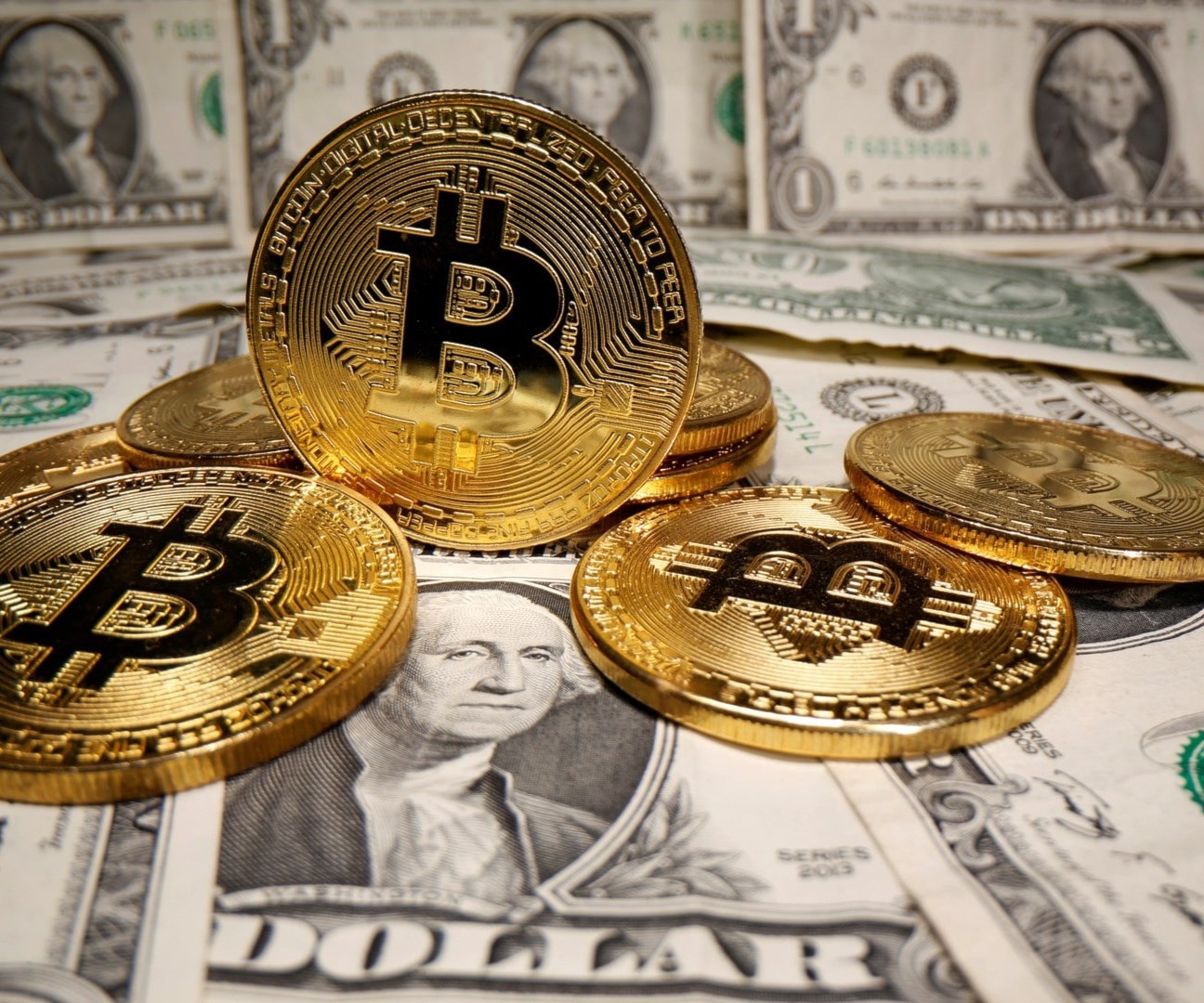 العملة المشفرة الأكثر شيوعاً – البيتكوين. العملة المشفرة الأكثر شيوعاً – البيتكوين.