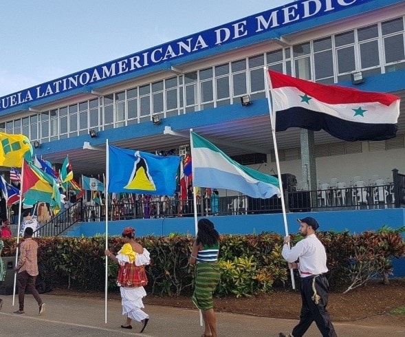 تستقبل المدرسة اللاتينية للطب طلاب من جميع أنحاء العالم بما فيها منطقتنا العربية تستقبل المدرسة اللاتينية للطب طلاب من جميع أنحاء العالم بما فيها منطقتنا العربية