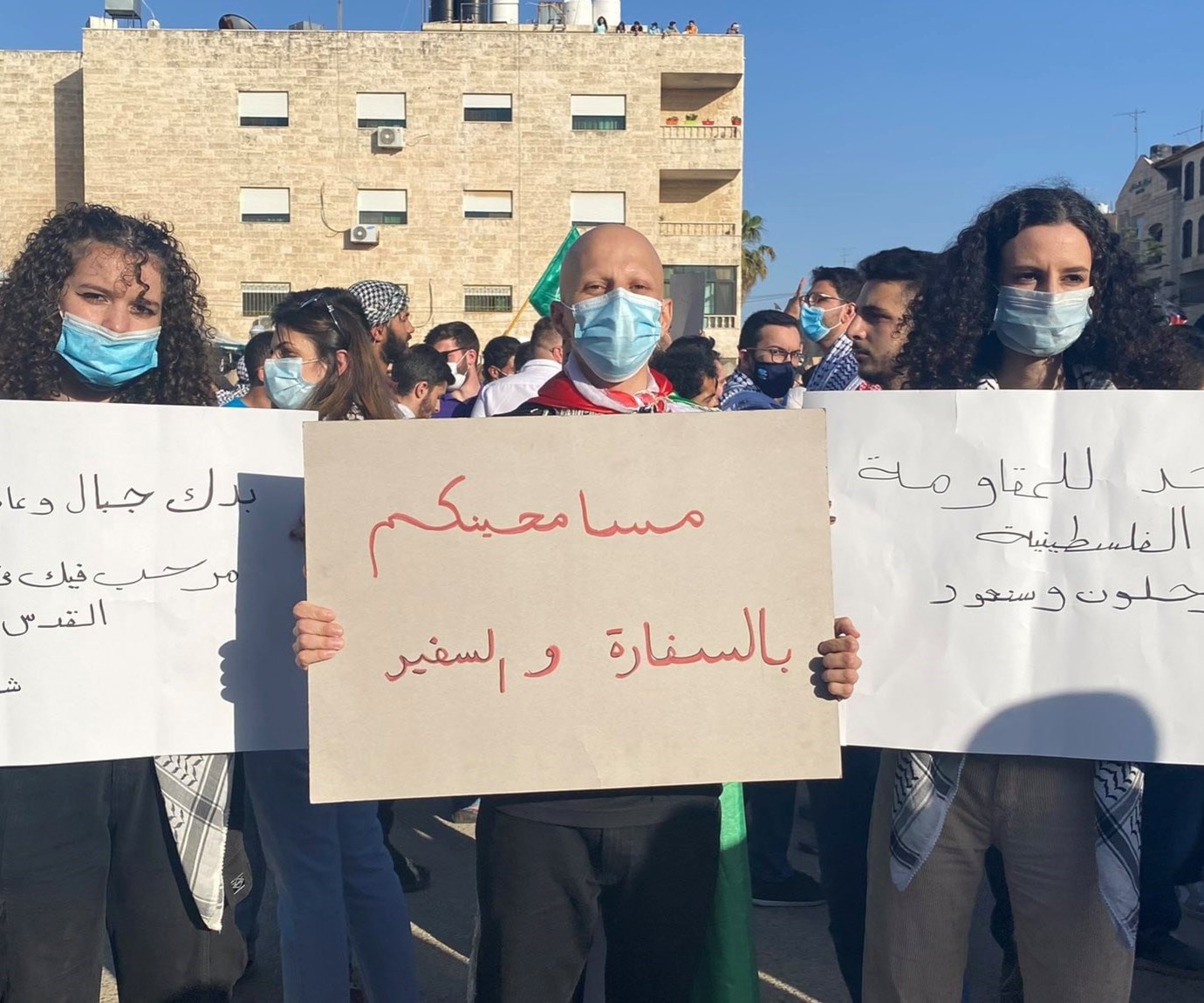 الأردنيون يواصلون احتجاجاتهم الدّاعمة لفلسطين الأردنيون يواصلون احتجاجاتهم الدّاعمة لفلسطين