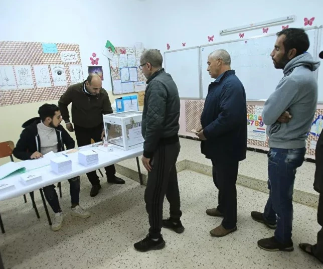 24 مليون ناخب جزائري يصوّتون في أول انتخابات برلمانية بعد الحراك الشعبي 24 مليون ناخب جزائري يصوّتون في أول انتخابات برلمانية بعد الحراك الشعبي