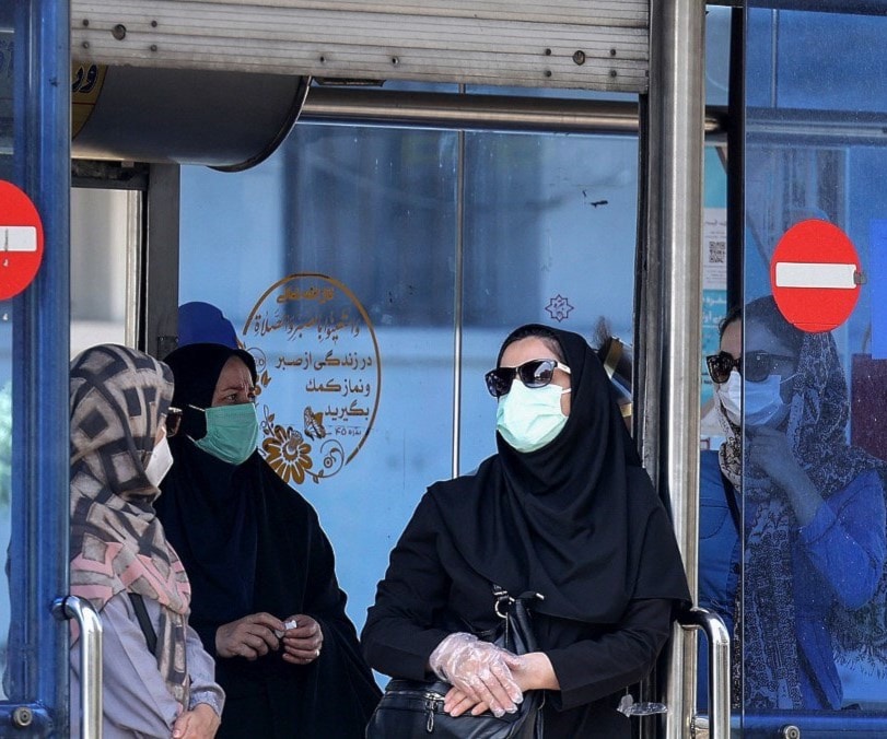 نساء في إيران يرتدين الكمامات (أ ف ب - أرشيف) نساء في إيران يرتدين الكمامات (أ ف ب - أرشيف)