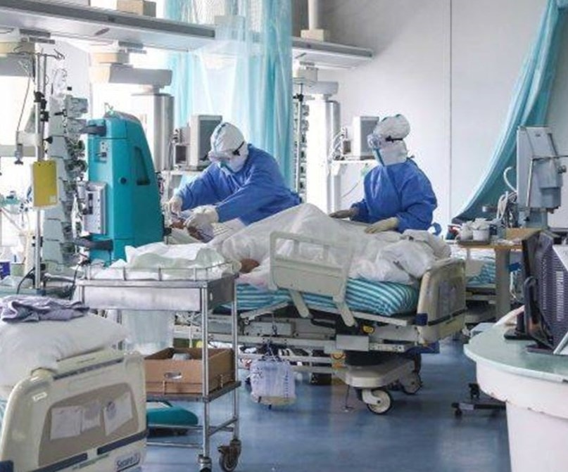 تعاني المستشفيات في لبنان من نفاد الأدوية ومادة المازوت المشغلة للمولدات الكهربائية تعاني المستشفيات في لبنان من نفاد الأدوية ومادة المازوت المشغلة للمولدات الكهربائية