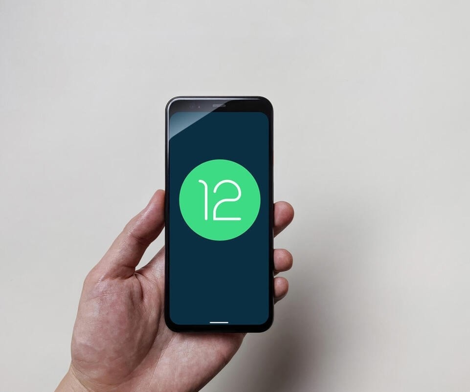 ميزة جديدة في "أندرويد 12"... التحكم في الهاتف بتعبيرات الوجه ميزة جديدة في "أندرويد 12"... التحكم في الهاتف بتعبيرات الوجه