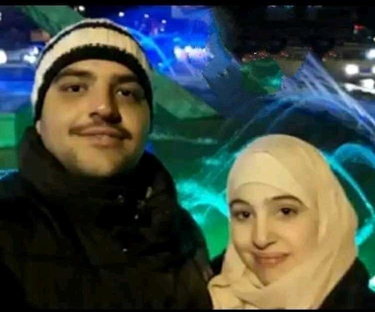 آيات الرفاعي.. الشابة التي ذُكر اسم قاتليها في ورقة نعيها آيات الرفاعي.. الشابة التي ذُكر اسم قاتليها في ورقة نعيها