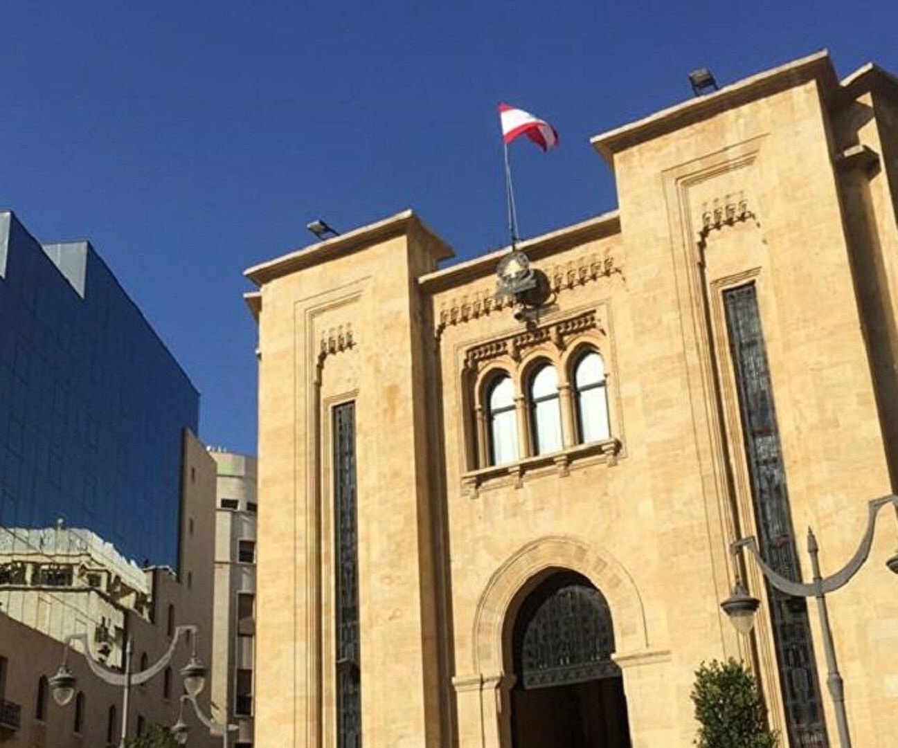 لزوم ما لا يلزم: الانتخابات النيابيّة مهرب للسّلطة من مأزقها لزوم ما لا يلزم: الانتخابات النيابيّة مهرب للسّلطة من مأزقها