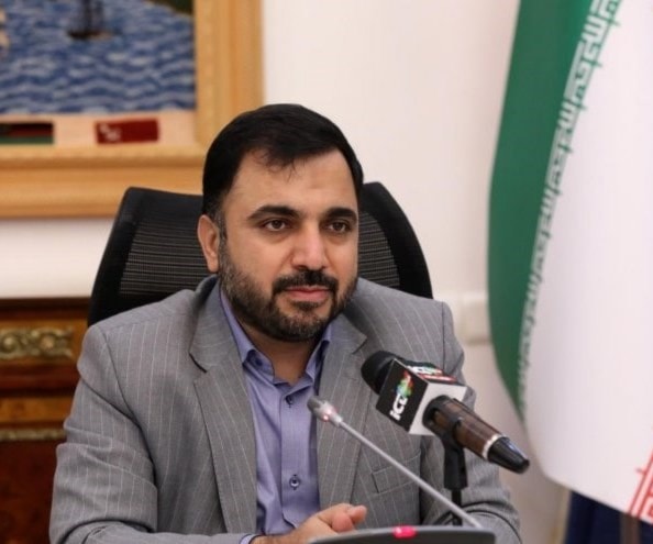 وزیر الاتصالات الإيراني: قادرون على صنع أي قمر صناعي وزیر الاتصالات الإيراني: قادرون على صنع أي قمر صناعي