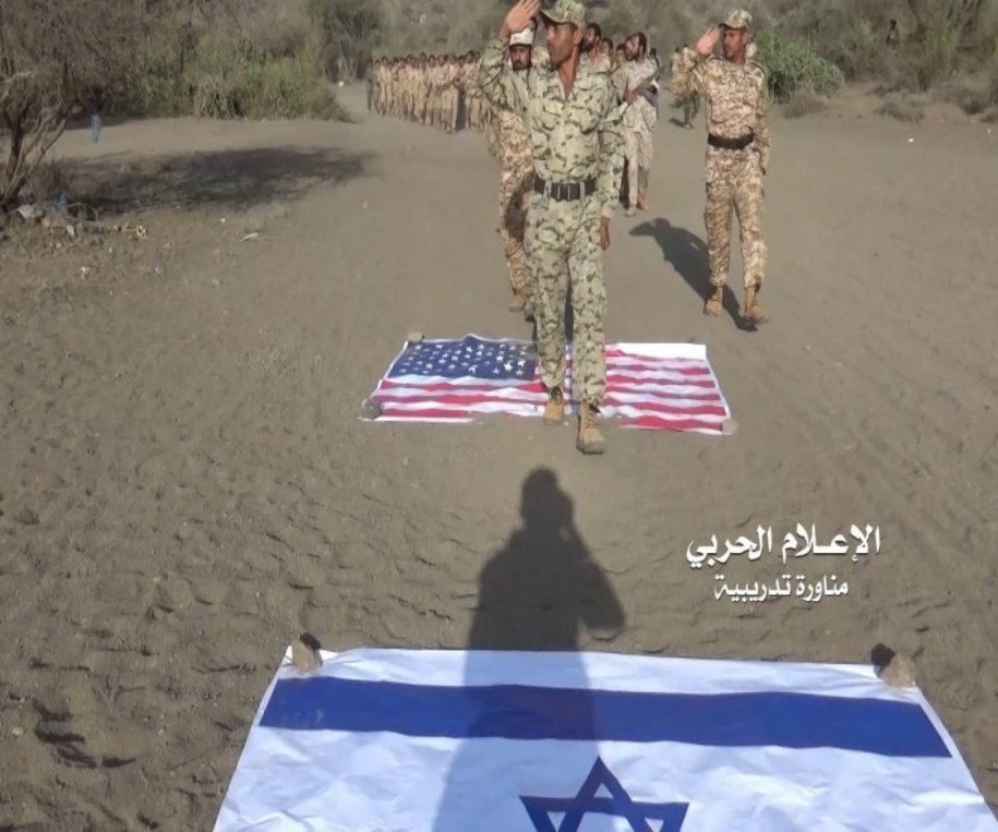 "أنصار الله".. تهديد لأسس البيئة الاستراتيجية الإسرائيلية "أنصار الله".. تهديد لأسس البيئة الاستراتيجية الإسرائيلية