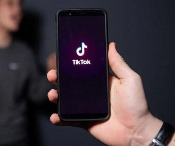 بريطانيا تفرض غرامة كبيرة على TikTok بريطانيا تفرض غرامة كبيرة على TikTok