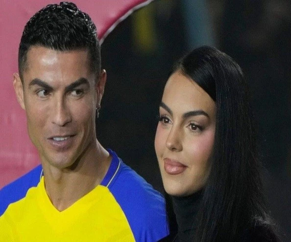 كرمى لرونالدو.... السعودية تستعد لتعديل قوانين الزواج كرمى لرونالدو.... السعودية تستعد لتعديل قوانين الزواج