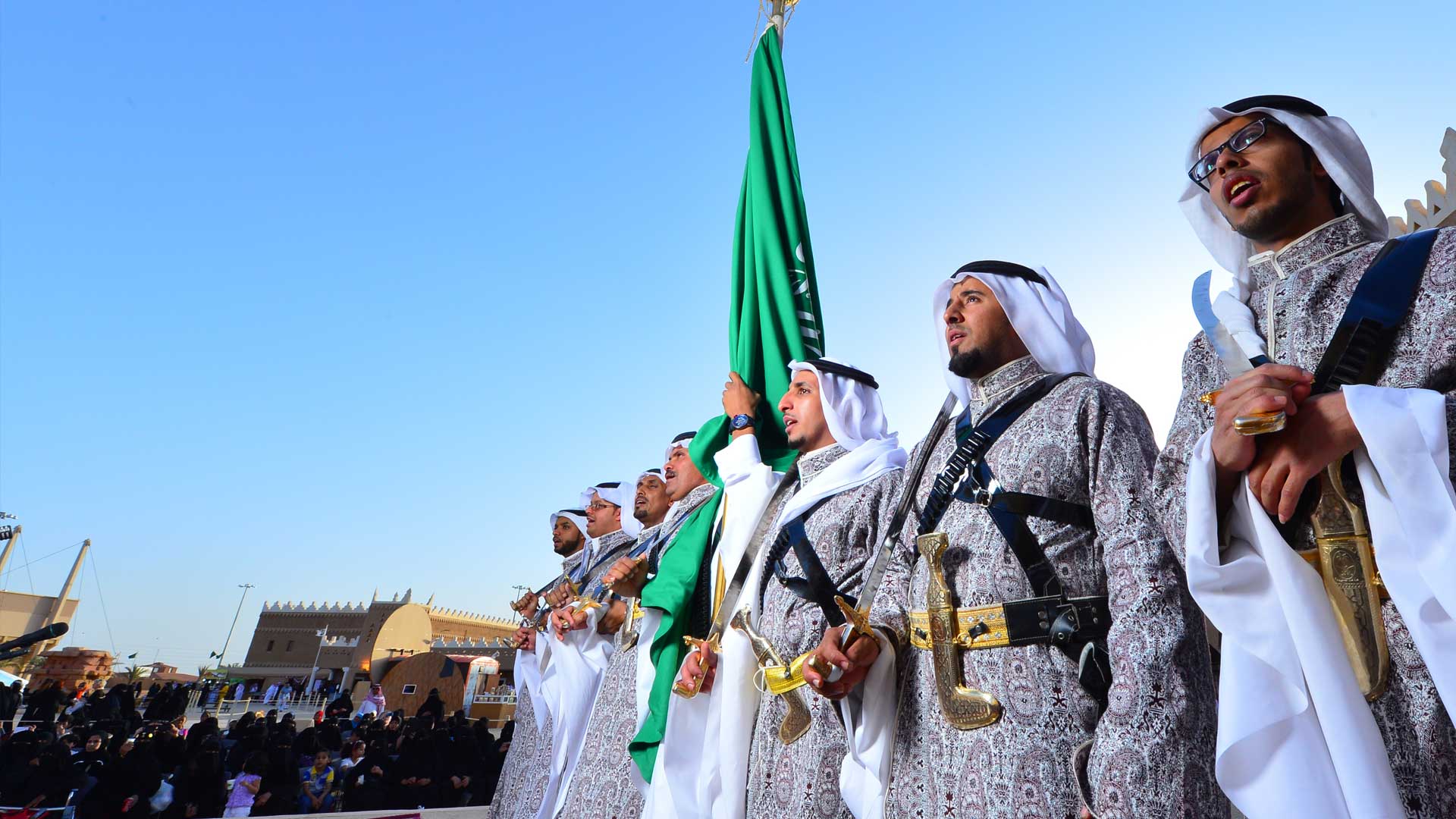 مهرجان الجنادرية السعودي وفن ترويض المثق ف الميادين