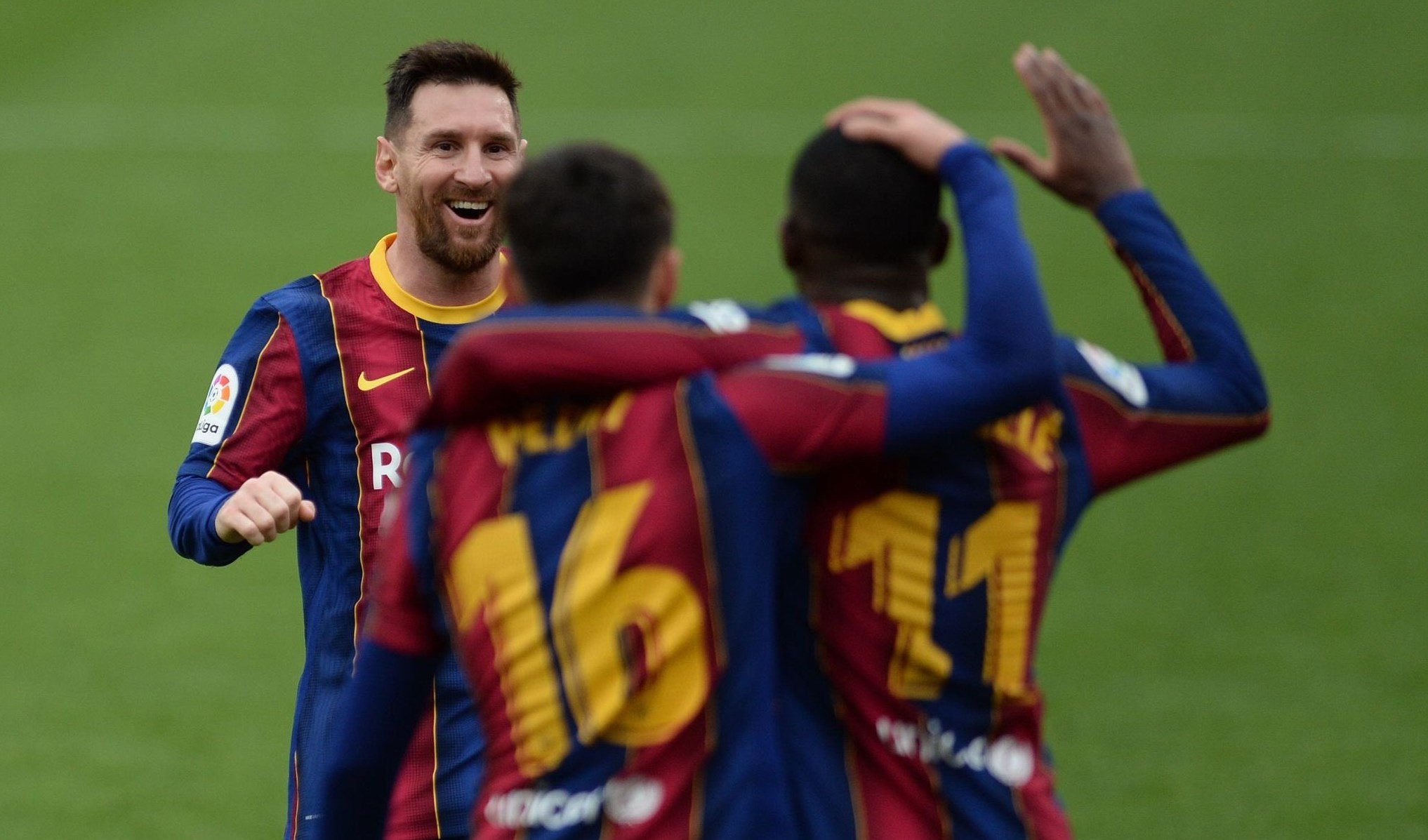 الدقائق عدد التي اللاعب إجمالي متوسط قضاها هو ما ماهي المئوية الدقائق عدد التي اللاعب إجمالي متوسط قضاها هو ما ماهي المئوية